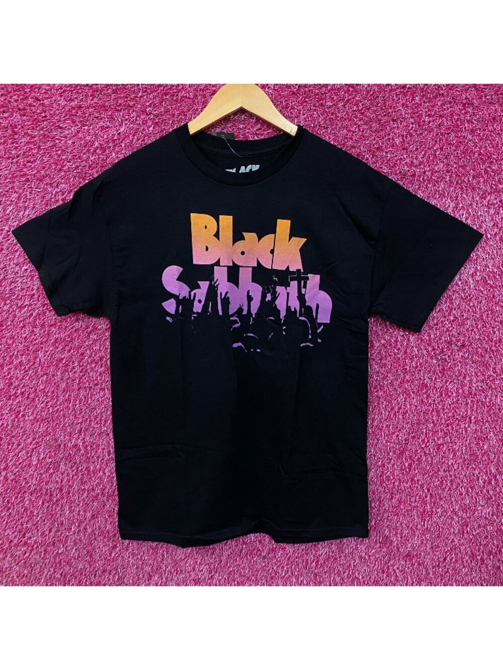 Black Sabbath Live Crowd Heavy Metal Band T-Shirt Size Medium